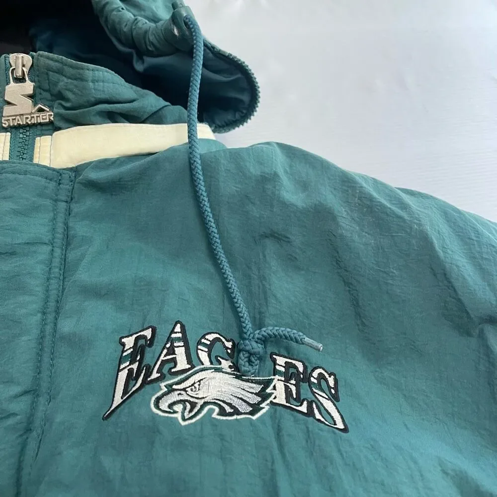 STARTER Philadelphia Eagles Dark Green Hooded Puffer Jacket with Team Logo